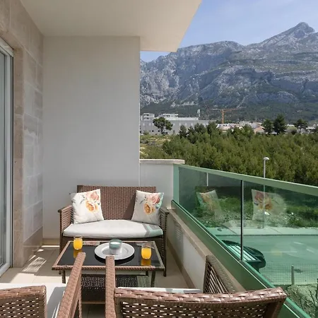 Lavie Makarska